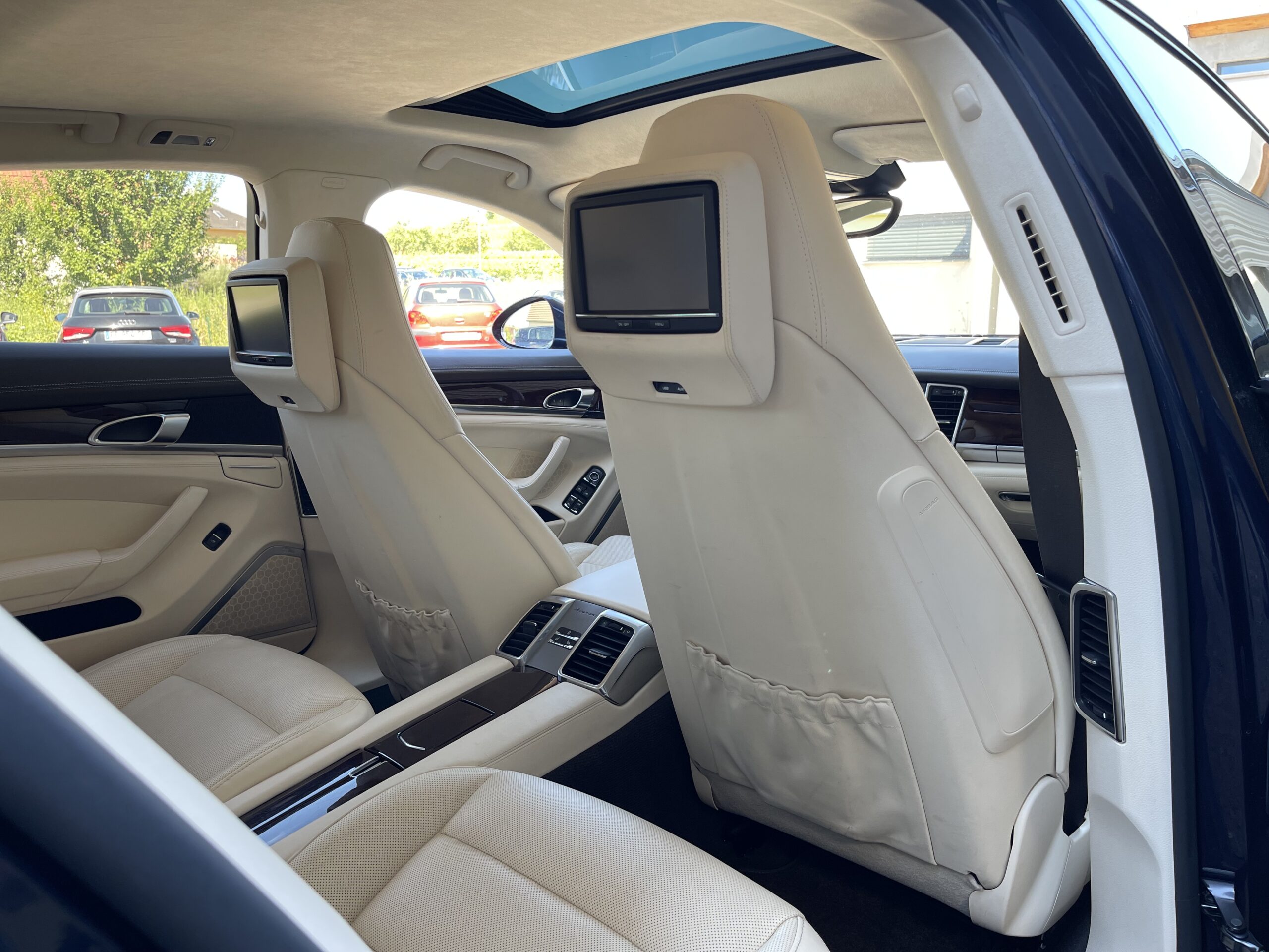 Porsche Panamera Turbo 5